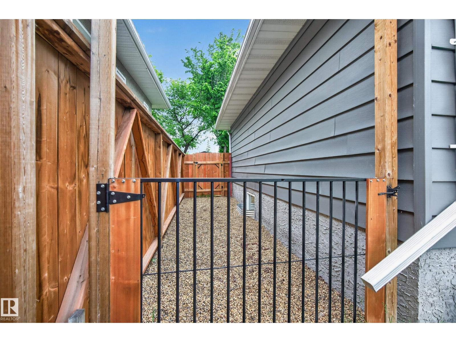 10316 77 ST NW - 46