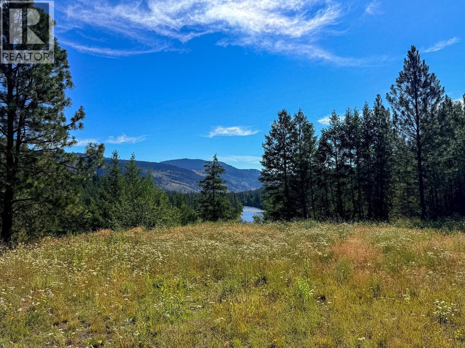 DL 862 3 Highway, Rock Creek — photo 3