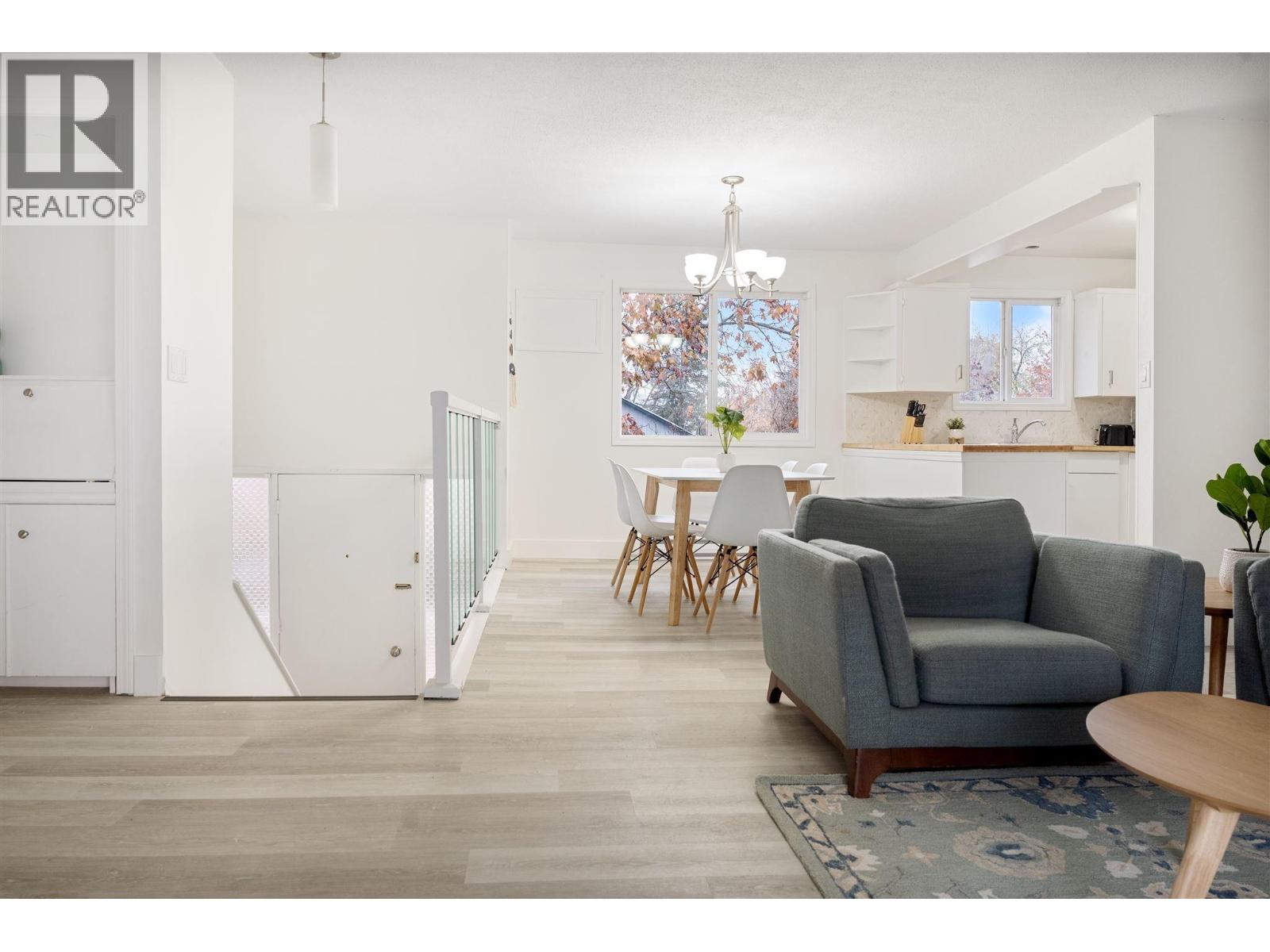  2009-2011 Richter Street, Kelowna
