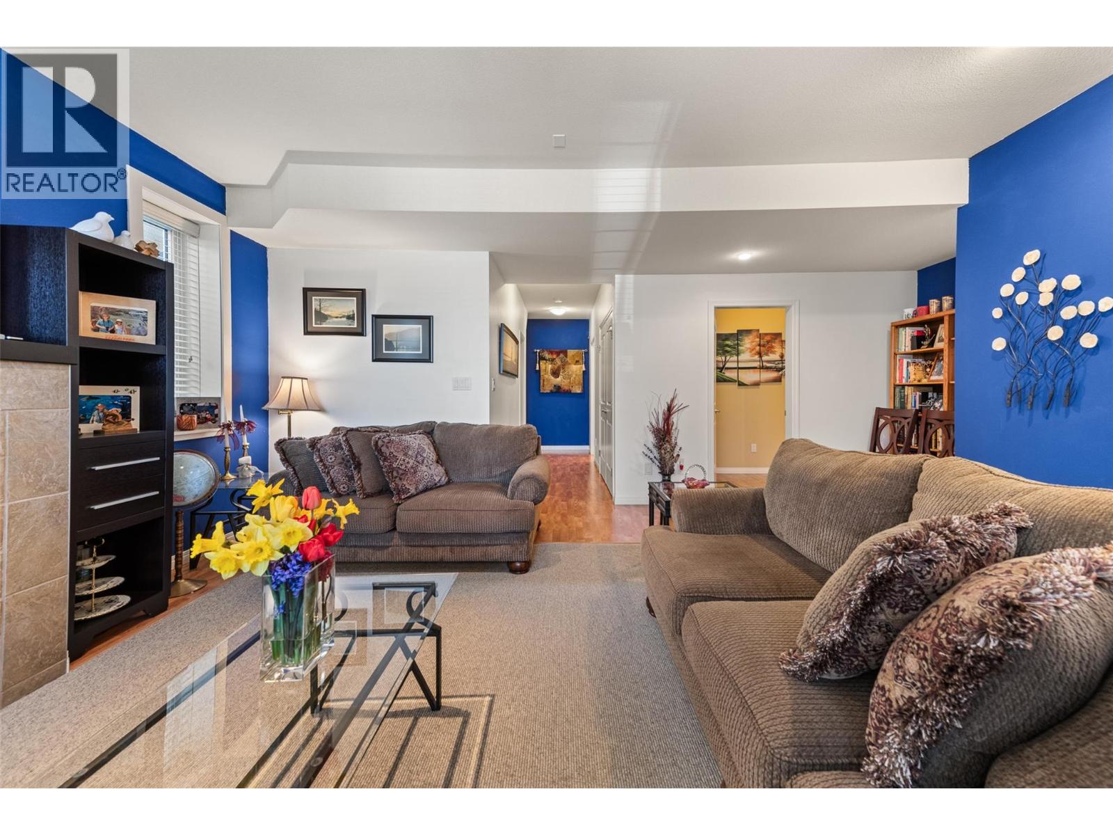 1576 HOLDEN Road - 20