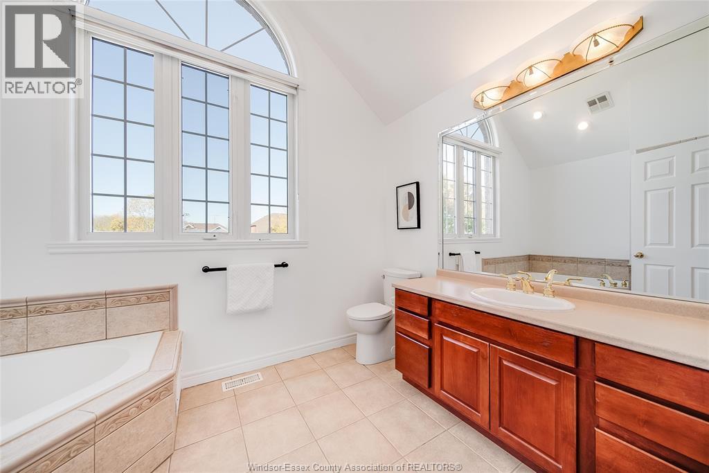 5023 SOUTHWOOD LAKES BOULEVARD - 26