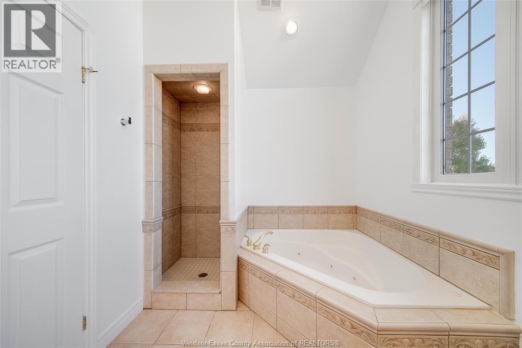 5023 SOUTHWOOD LAKES BOULEVARD - 27