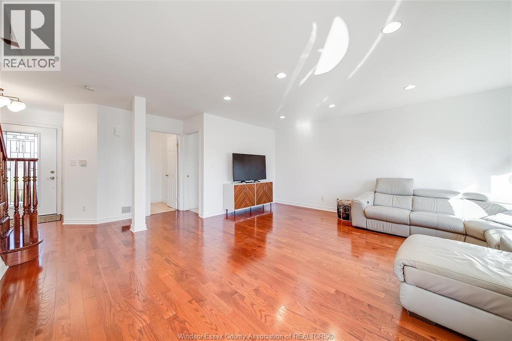 5023 SOUTHWOOD LAKES BOULEVARD - 6