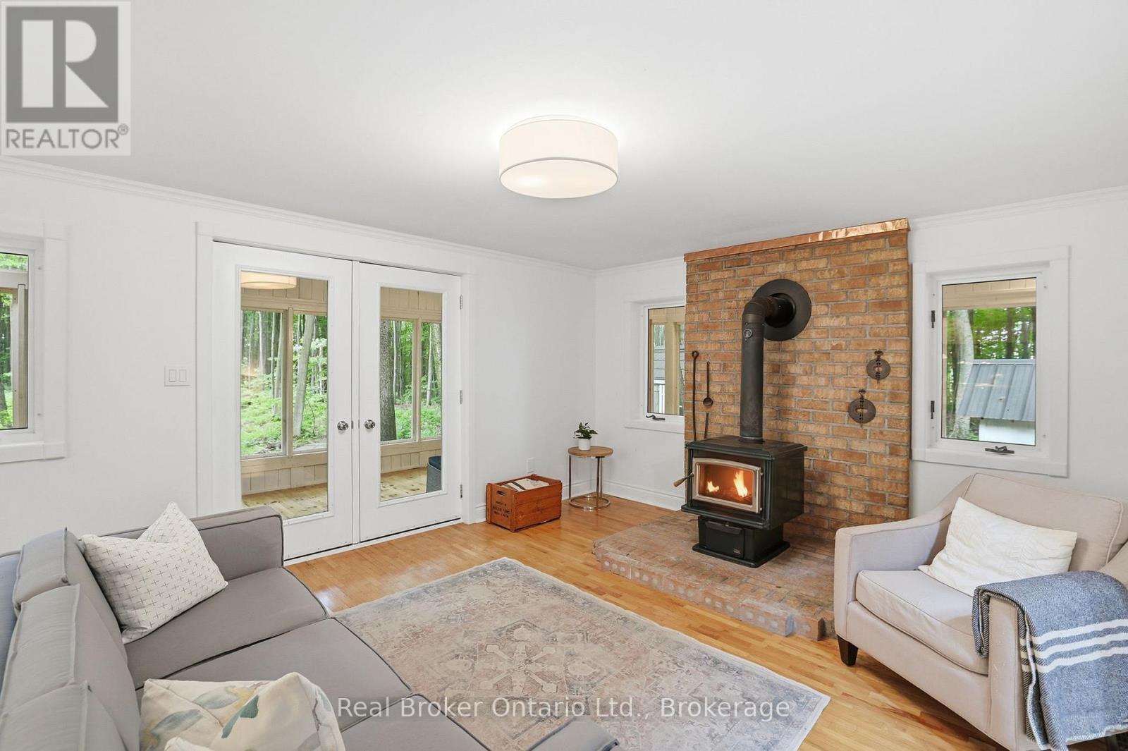 805500 25 SIDE ROAD - Image 14