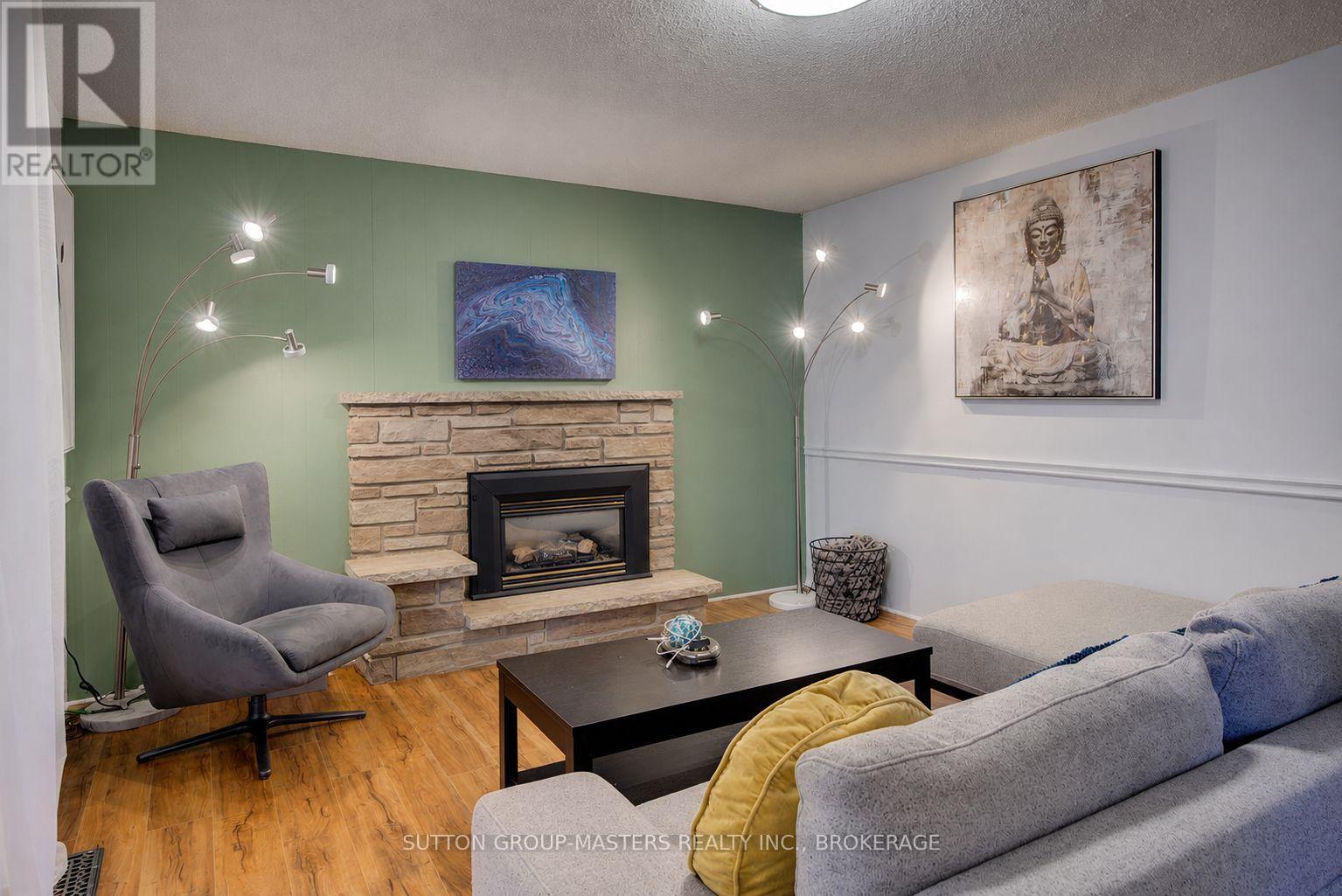 715 COLLINS BAY ROAD - 14
