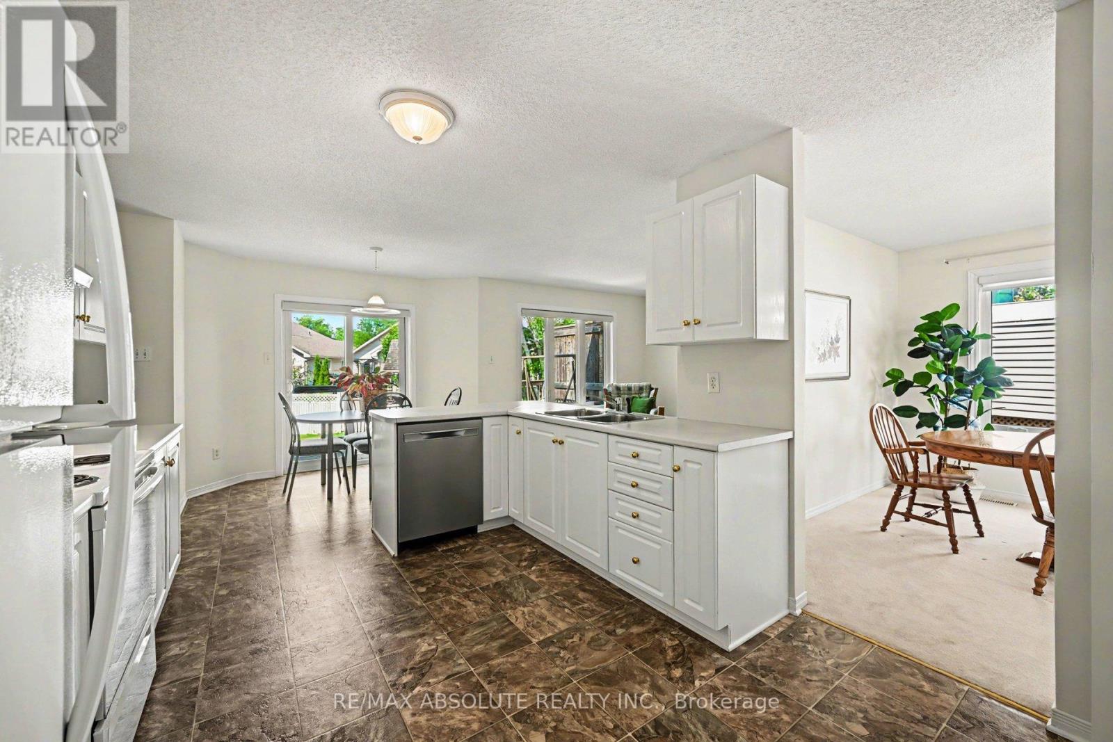 1 RIVER RIDGE CRESCENT - 13