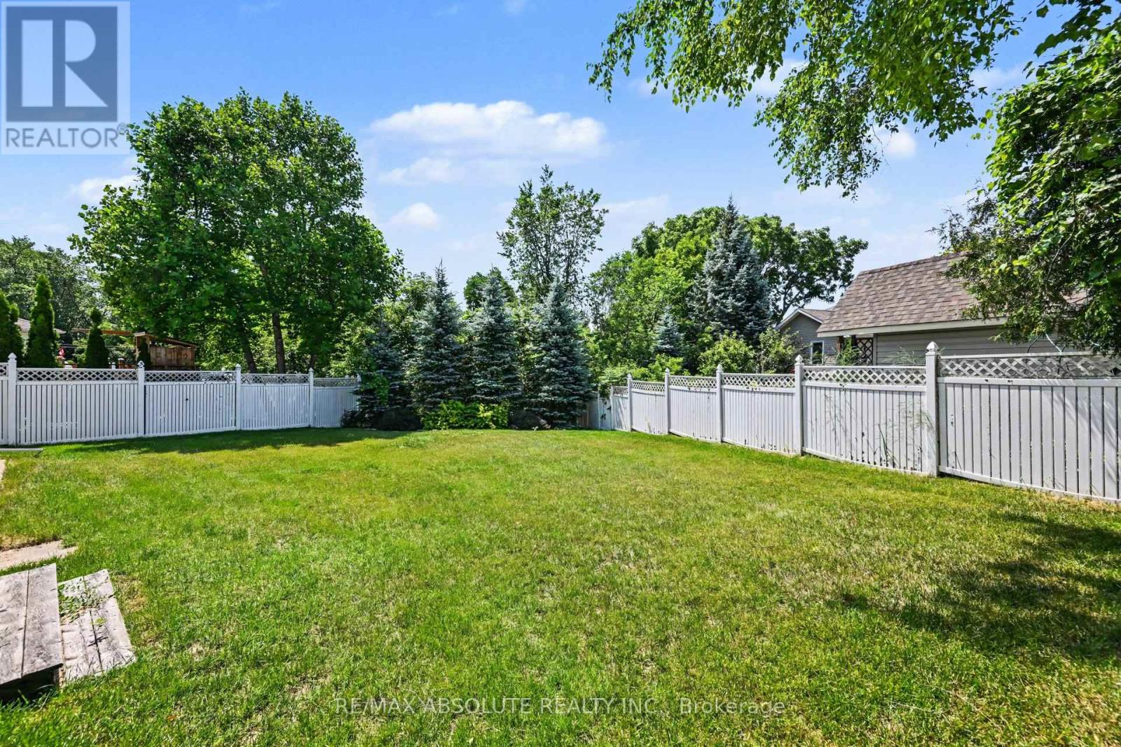 3 Bed, 2 Bath House for Sale in Arnprior – 1 RIVER RIDGE CRESCENT, Arnprior – MLS# X13523090 - Image 39