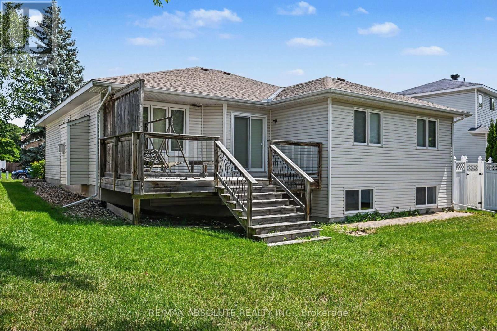 1 RIVER RIDGE CRESCENT - 37
