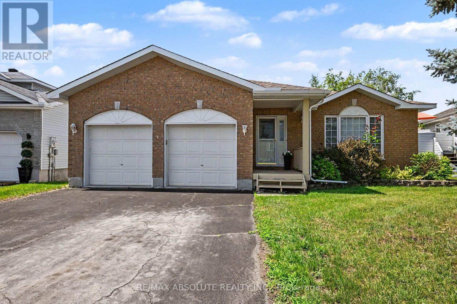 3 Bed, 2 Bath House for Sale in Arnprior – 1 RIVER RIDGE CRESCENT, Arnprior – MLS# X13523090 - Image 44
