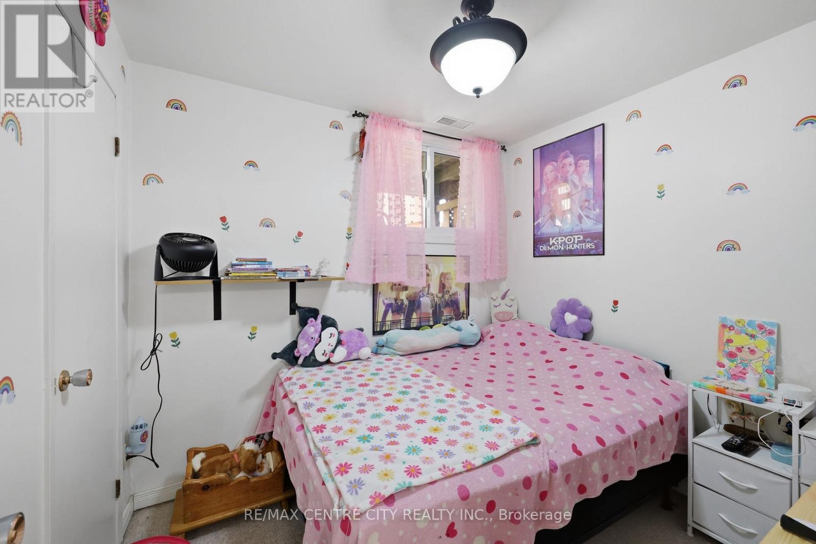 1564 NAIRN AVENUE - 30