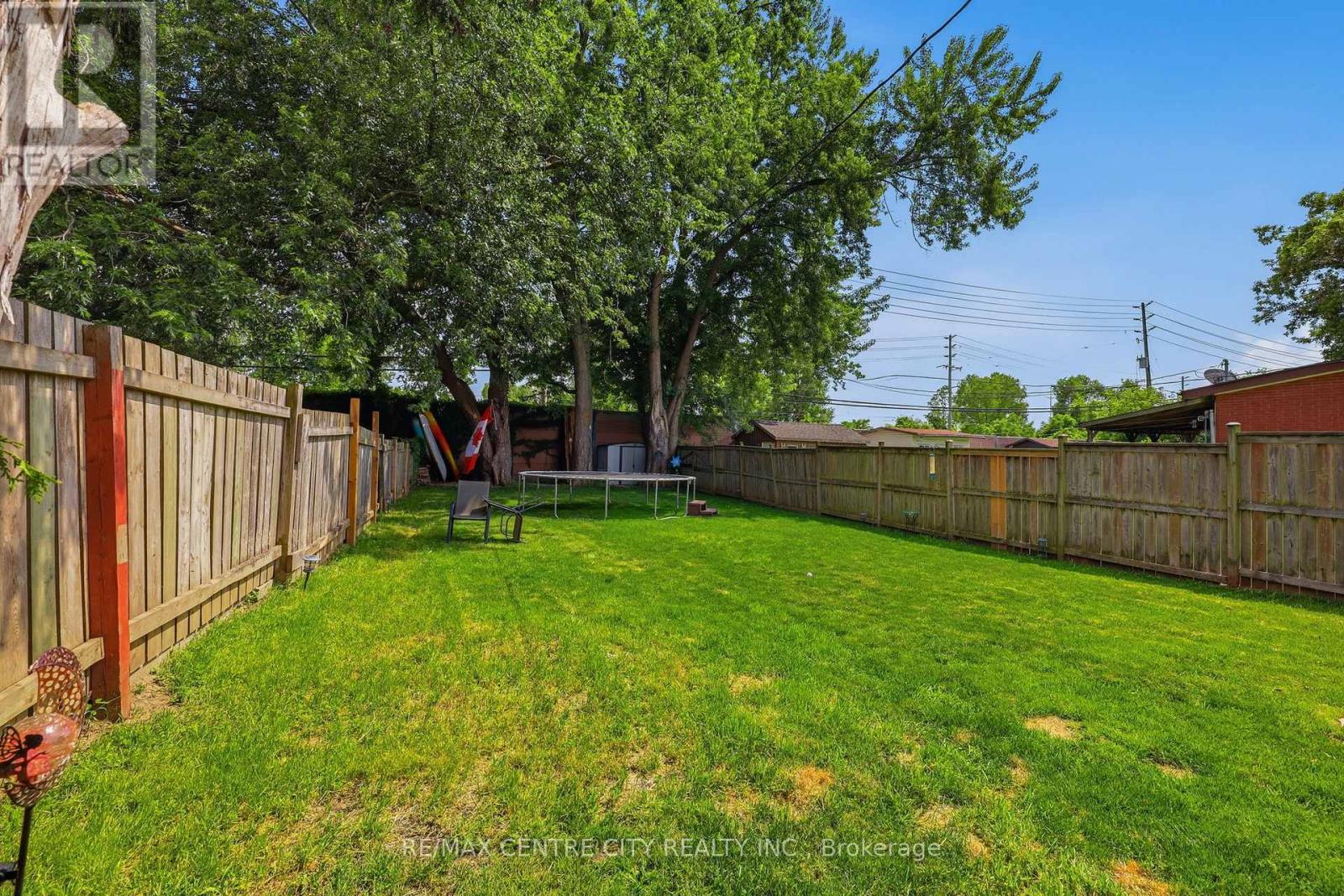 1564 NAIRN AVENUE - 42