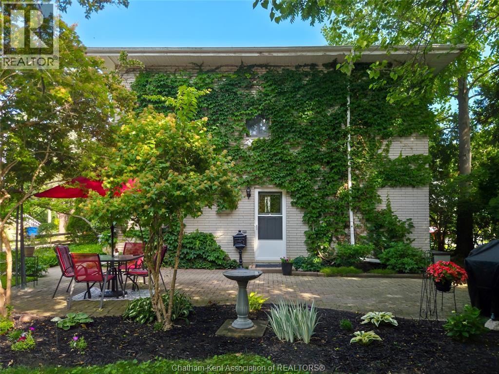 454 King STREET West - 10