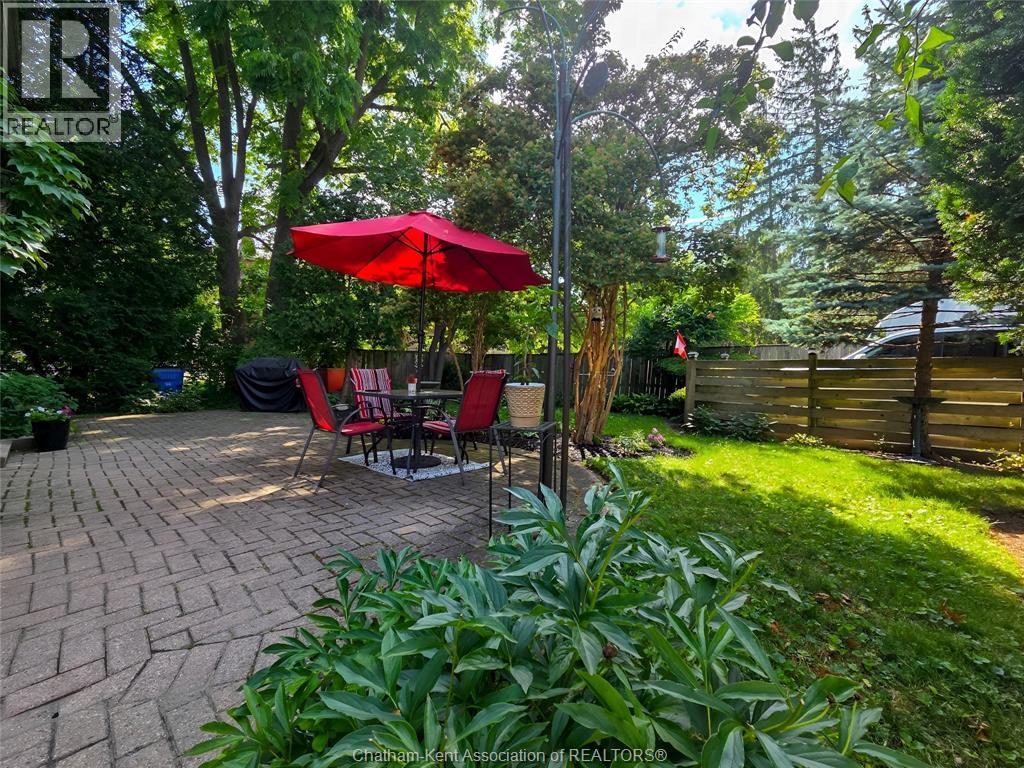 454 King STREET West - 11