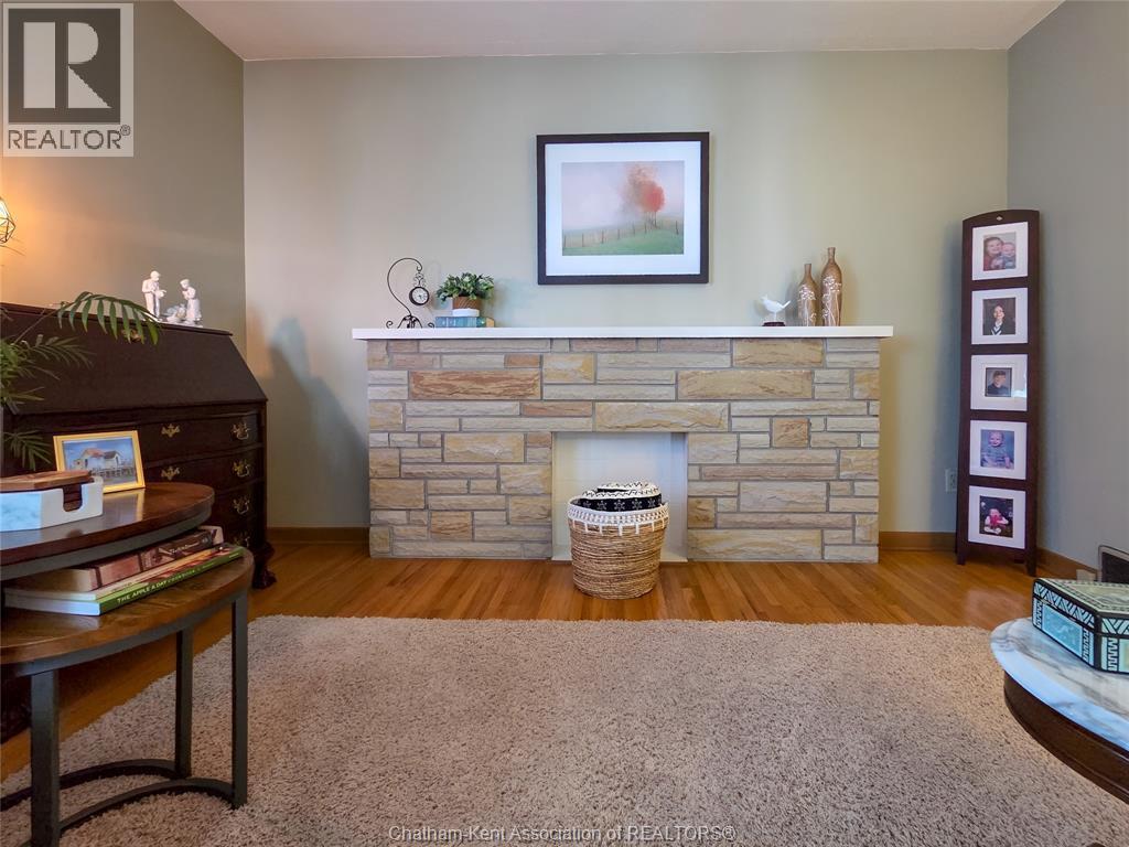 454 King STREET West - 21