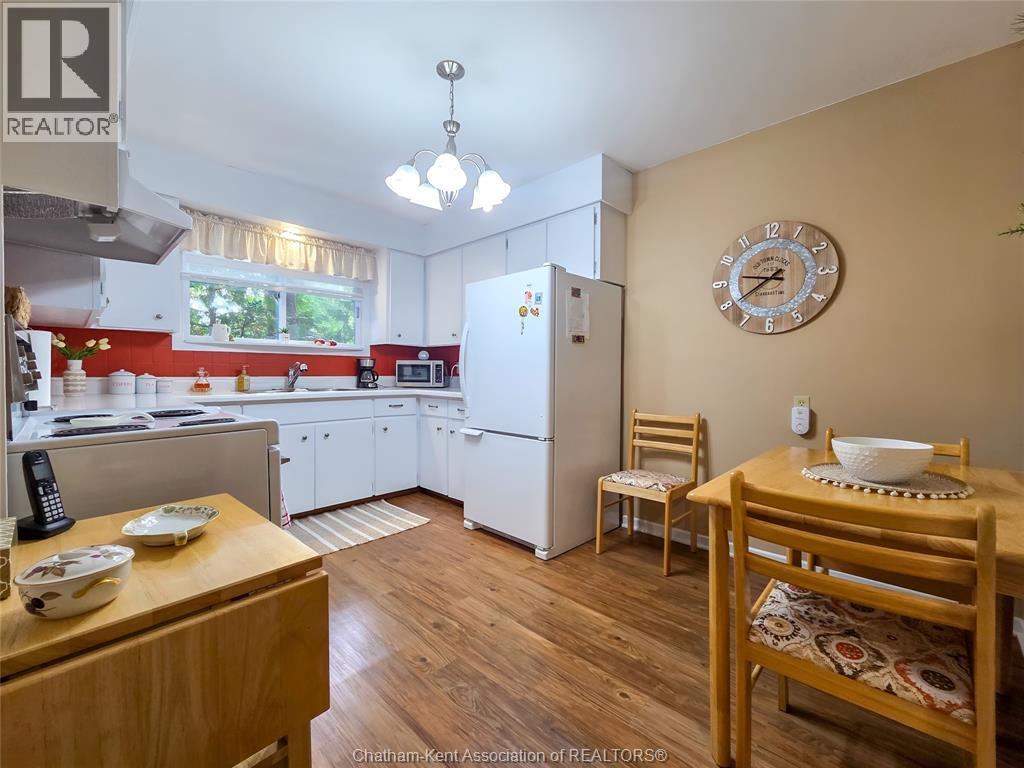 454 King STREET West - 23