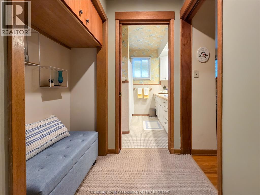 454 King STREET West - 27