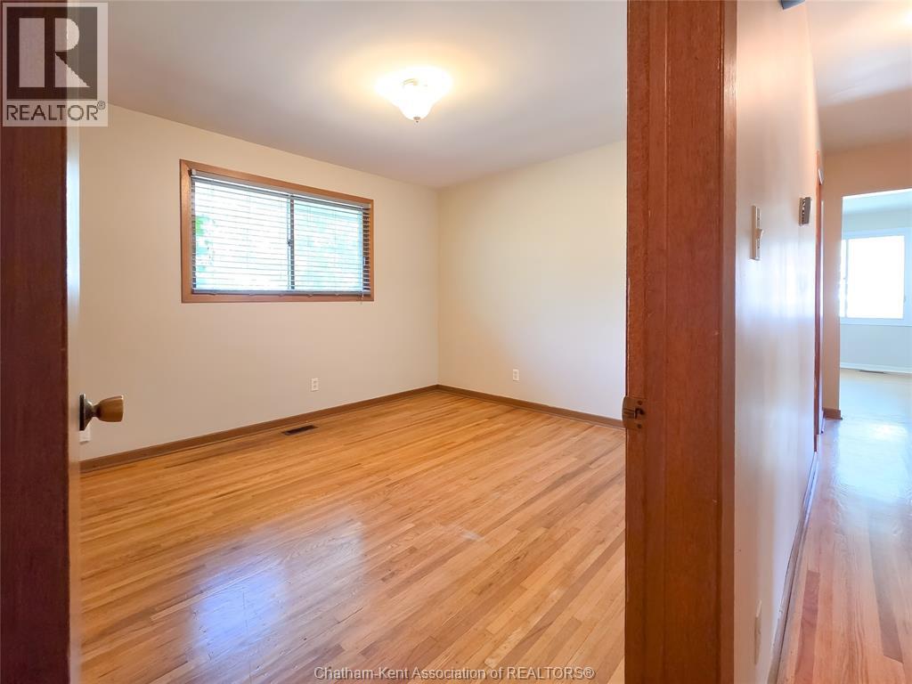 454 King STREET West - 32