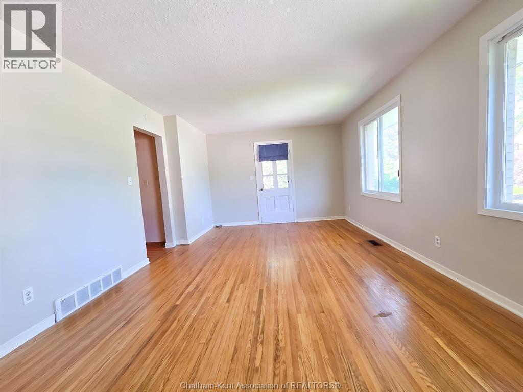 454 King STREET West - 39