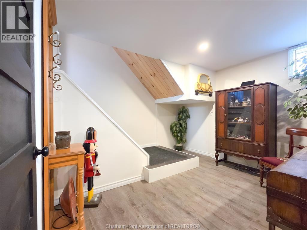 454 King STREET West - 42