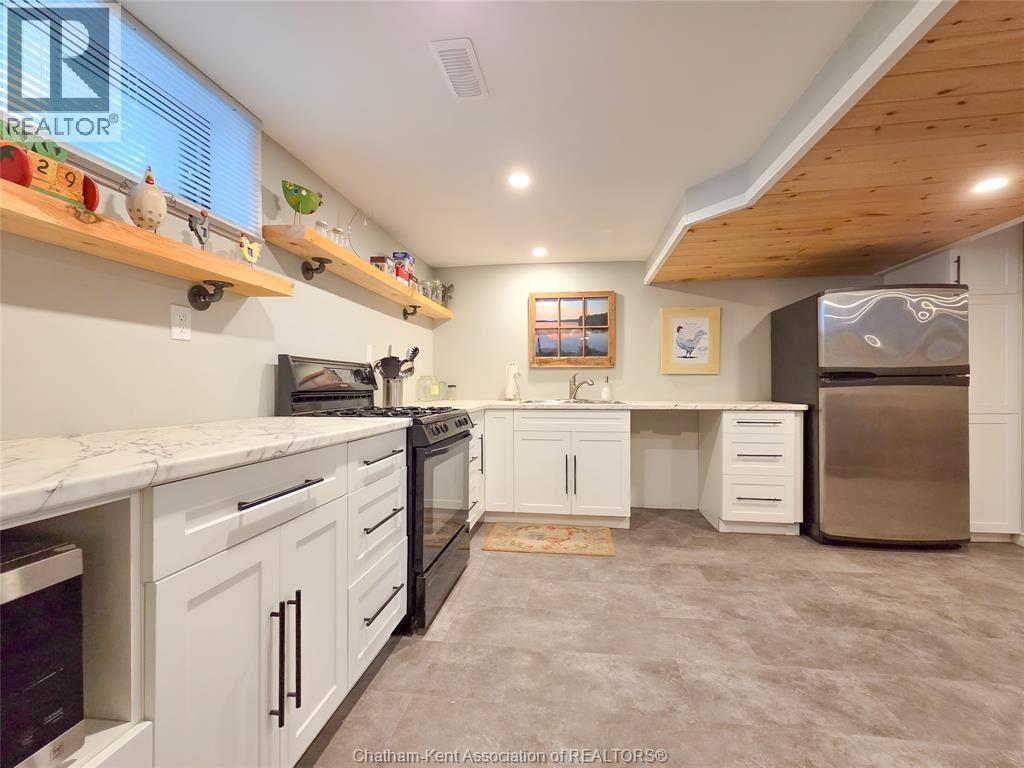454 King STREET West - 44
