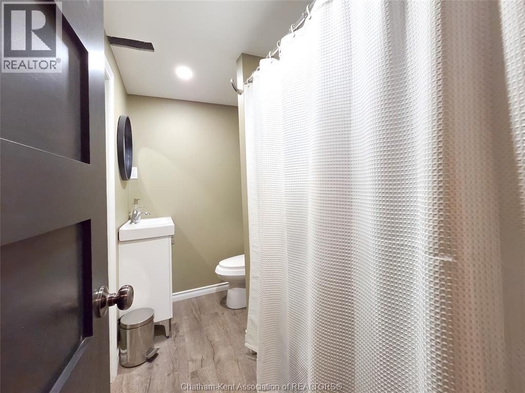 454 King STREET West - 50