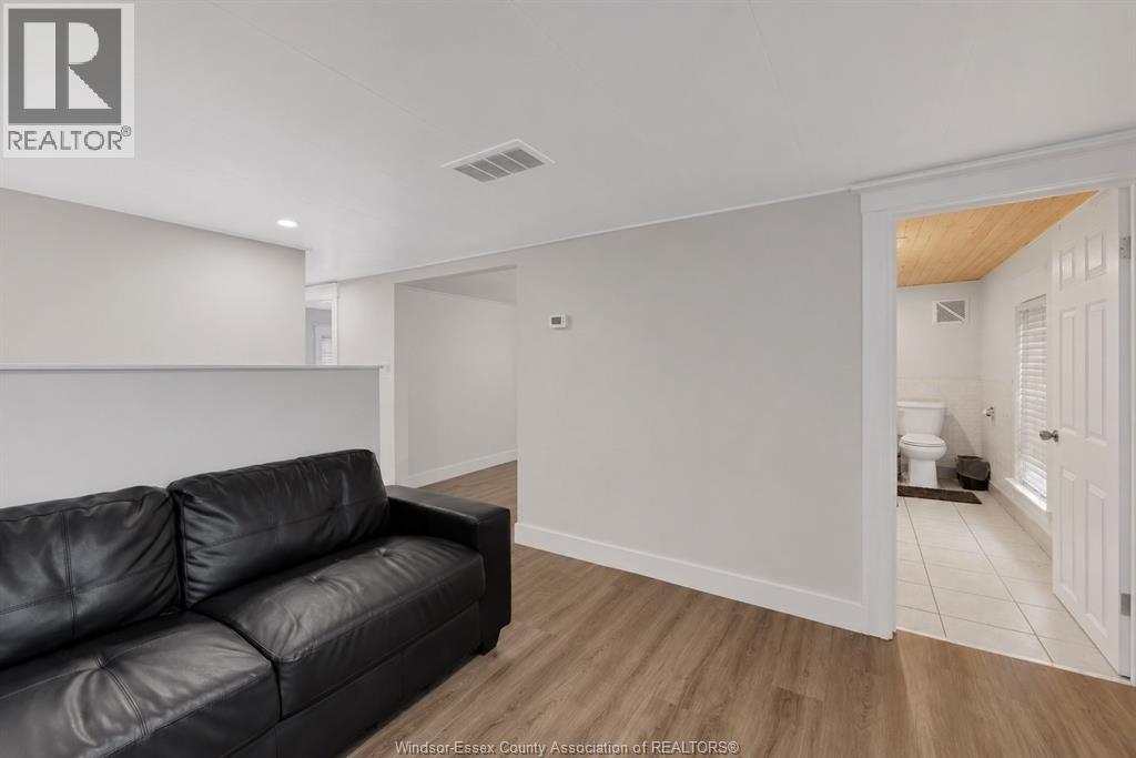 58 MARLBOROUGH STREET East - 38