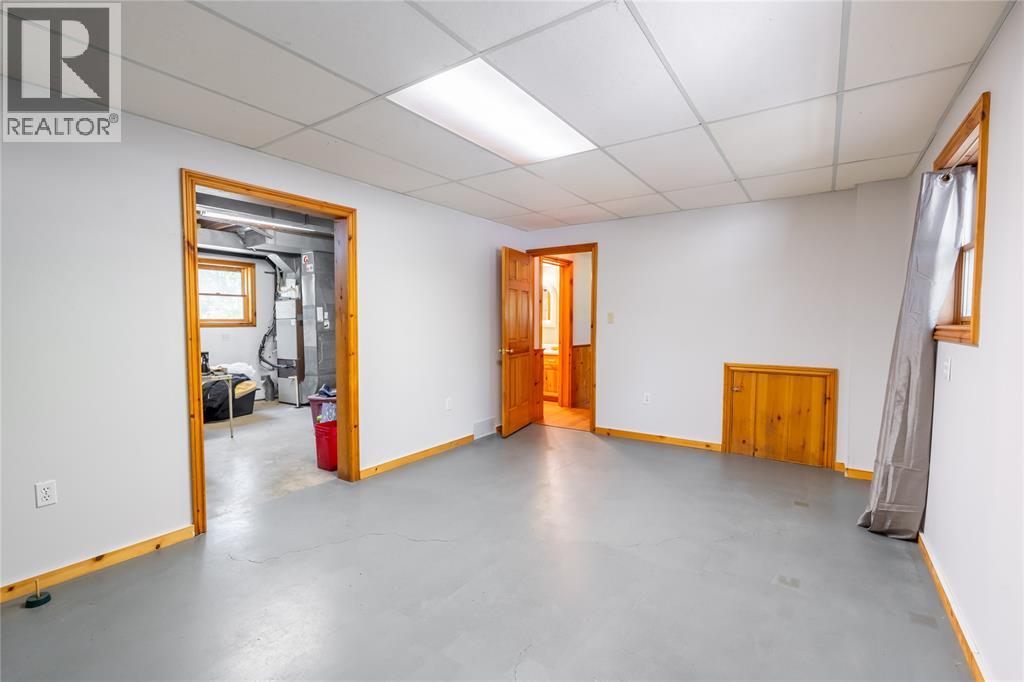 9952 POWELL ROAD - 25