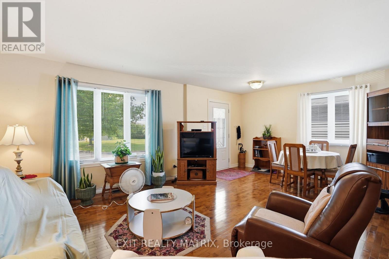 311 NELSON STREET - 16