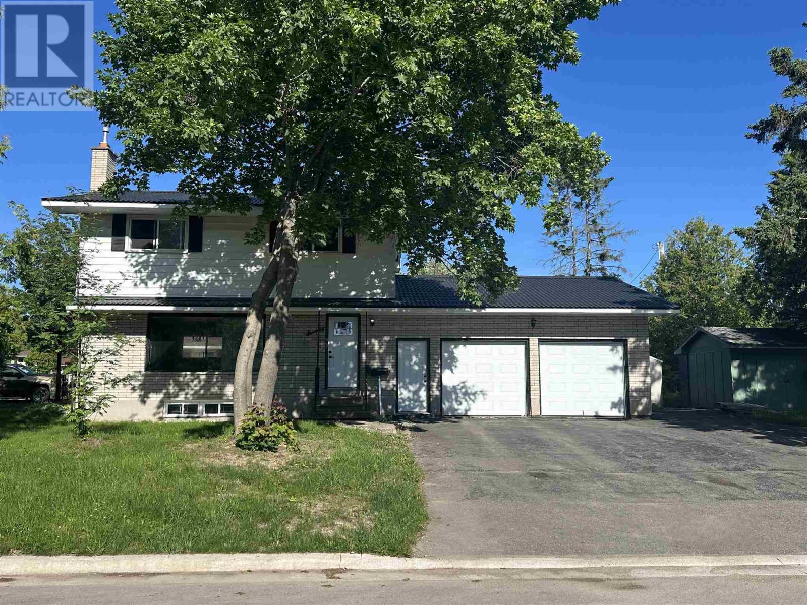 70 LaSalle CT - 1