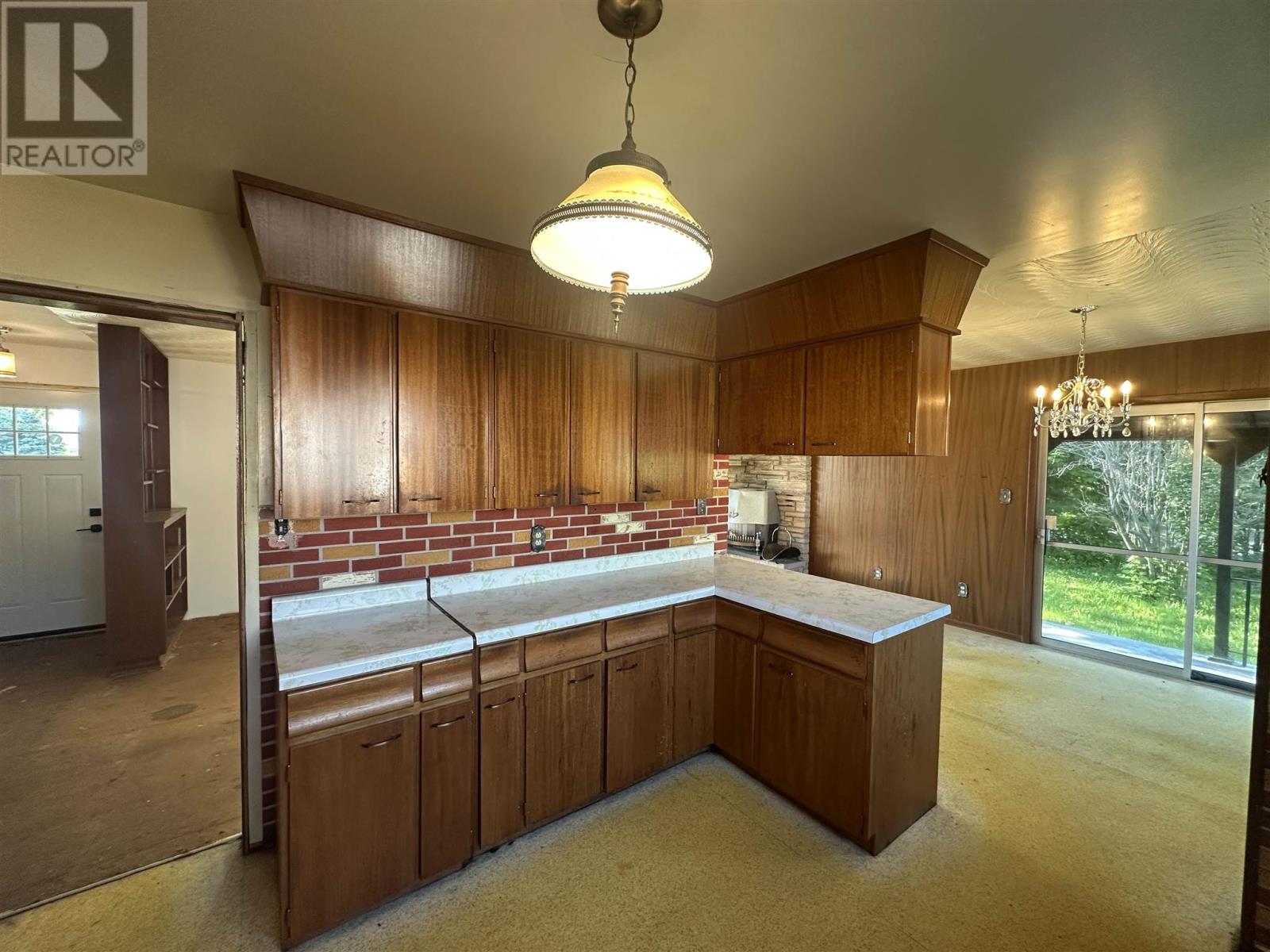 70 LaSalle CT - 25