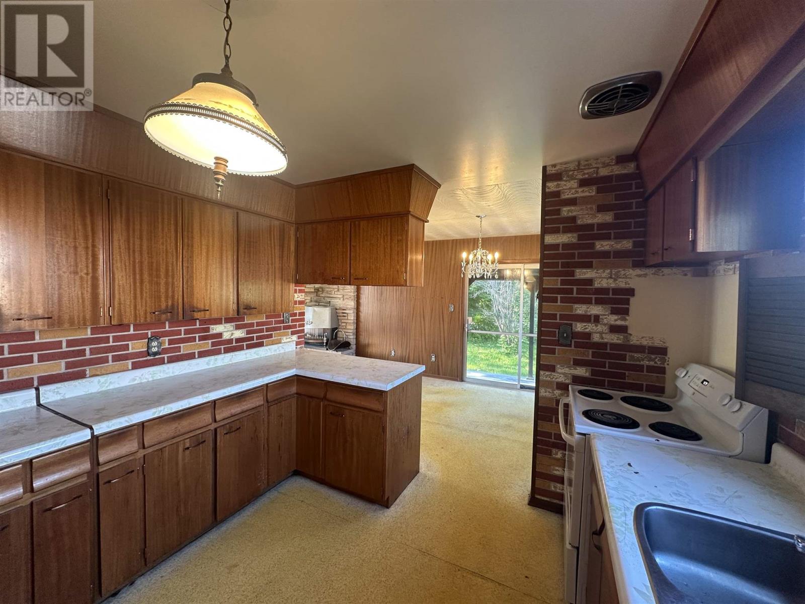 70 LaSalle CT - 26