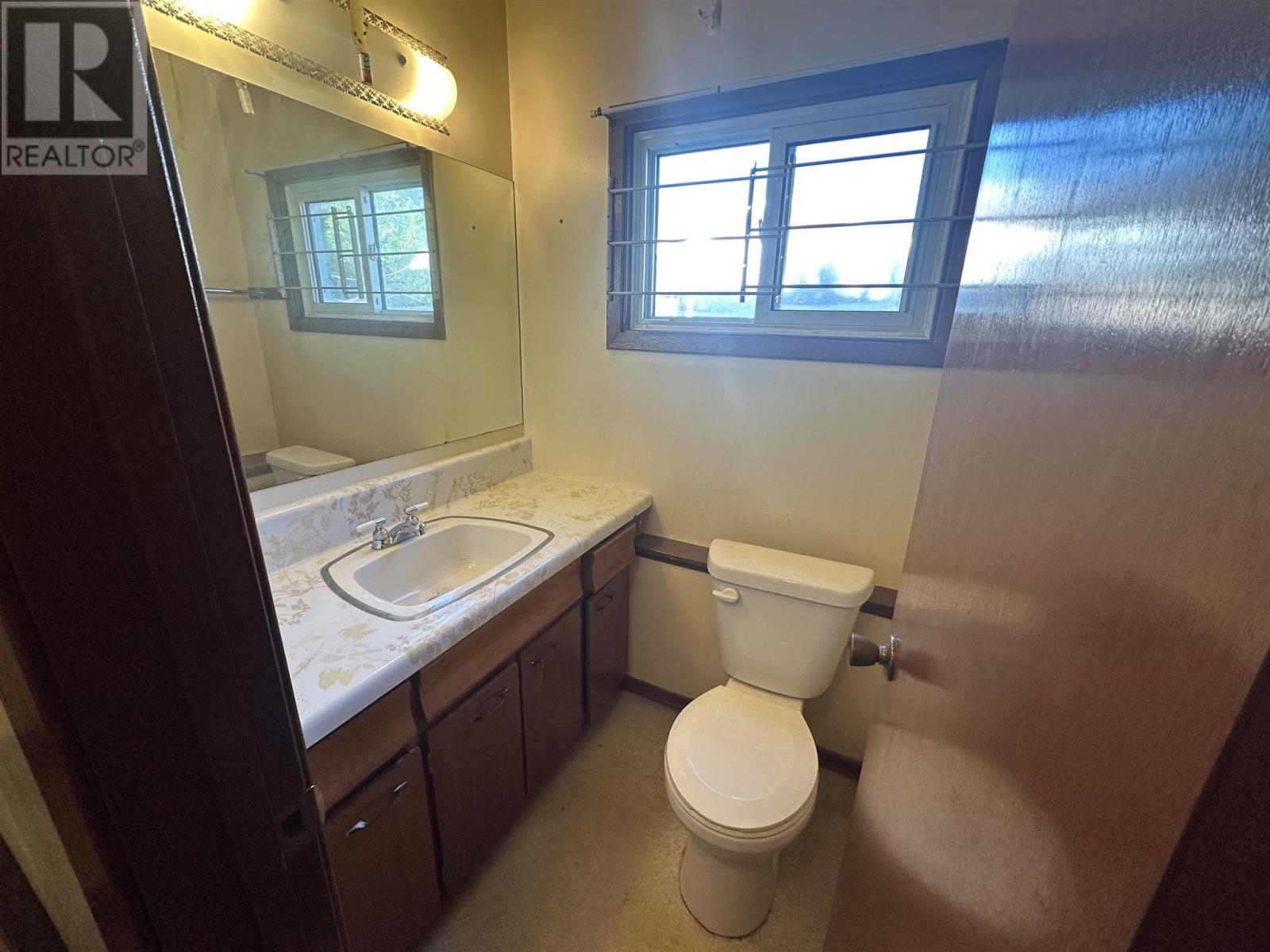 70 LaSalle CT - 45