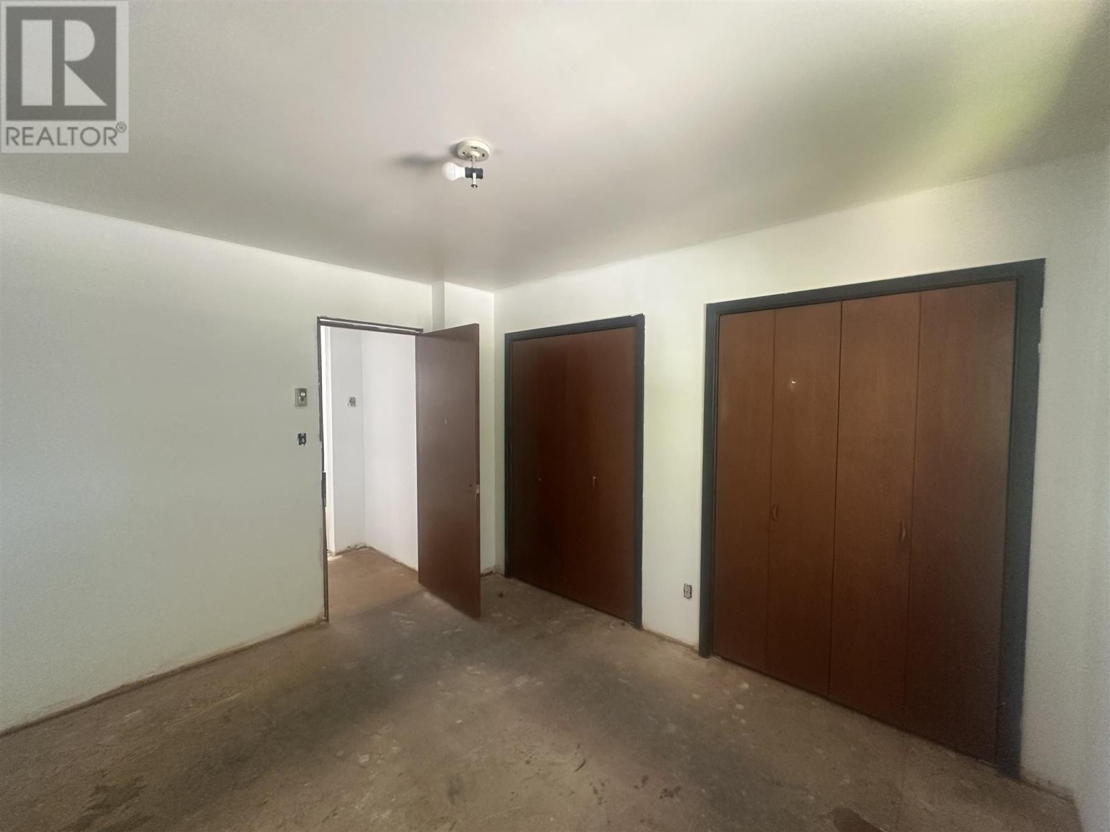 70 LaSalle CT - 31