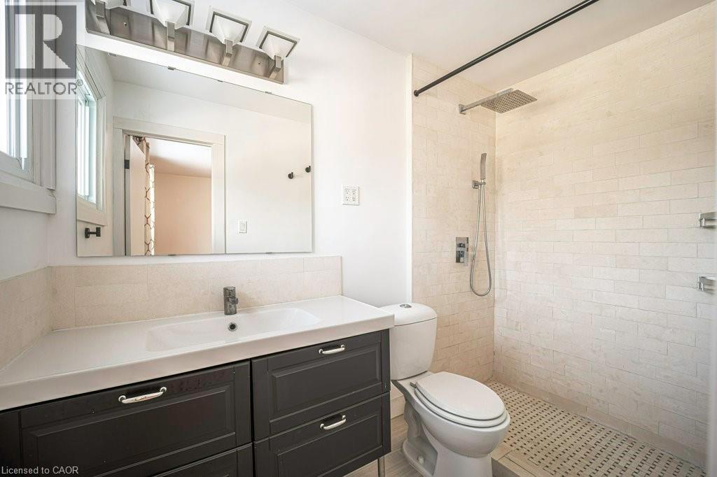 22 DUNDONALD Road - 25