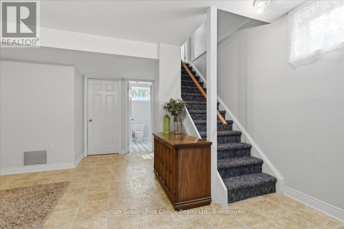 187 QUEEN STREET - 28