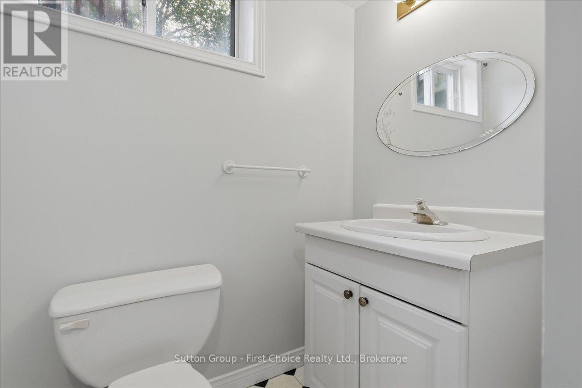 187 QUEEN STREET - 29