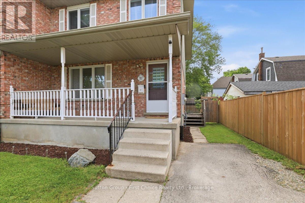 187 QUEEN STREET - 6