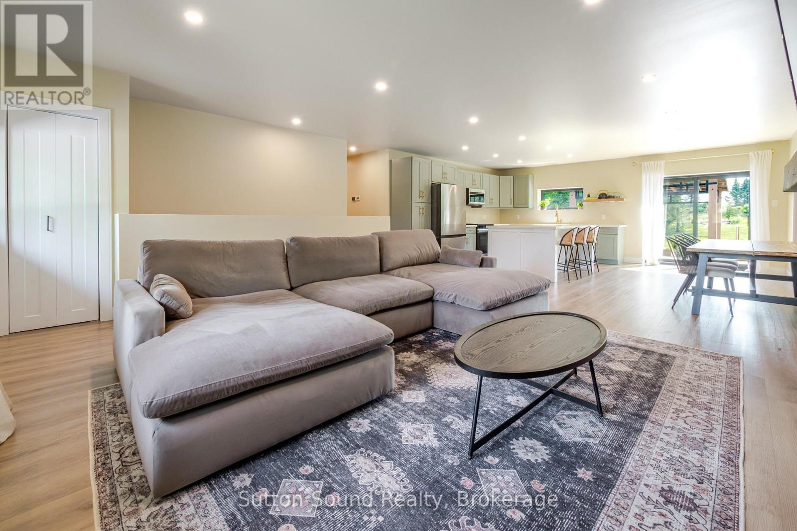 115 GORDON STREET S - 13