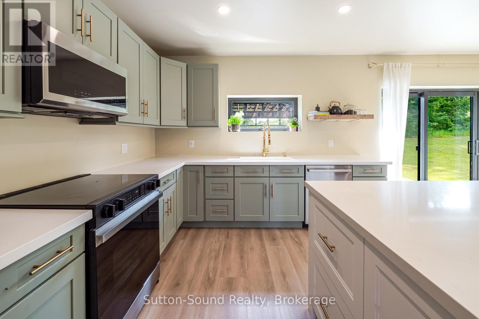 115 GORDON STREET S - 18