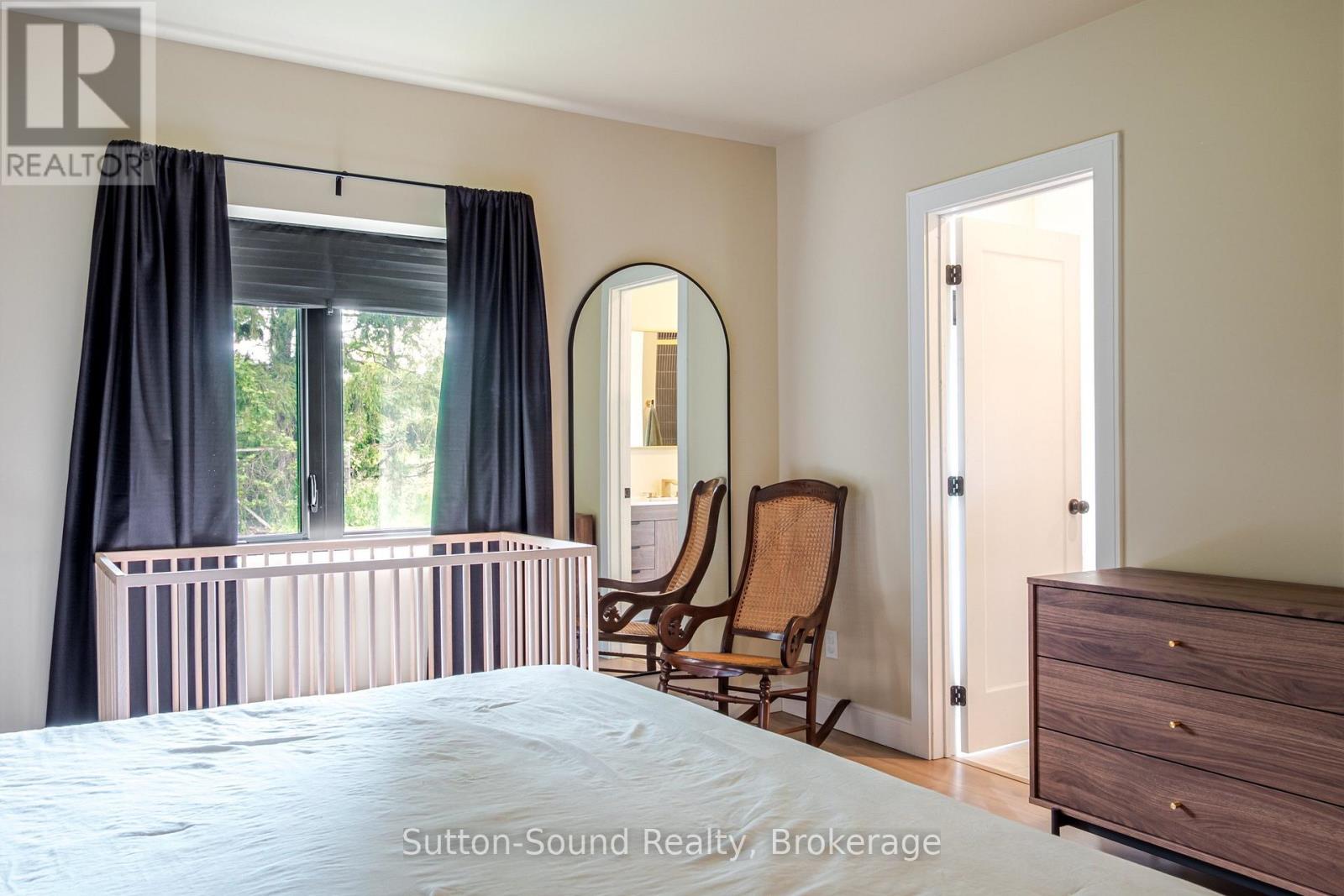 115 GORDON STREET S - 23