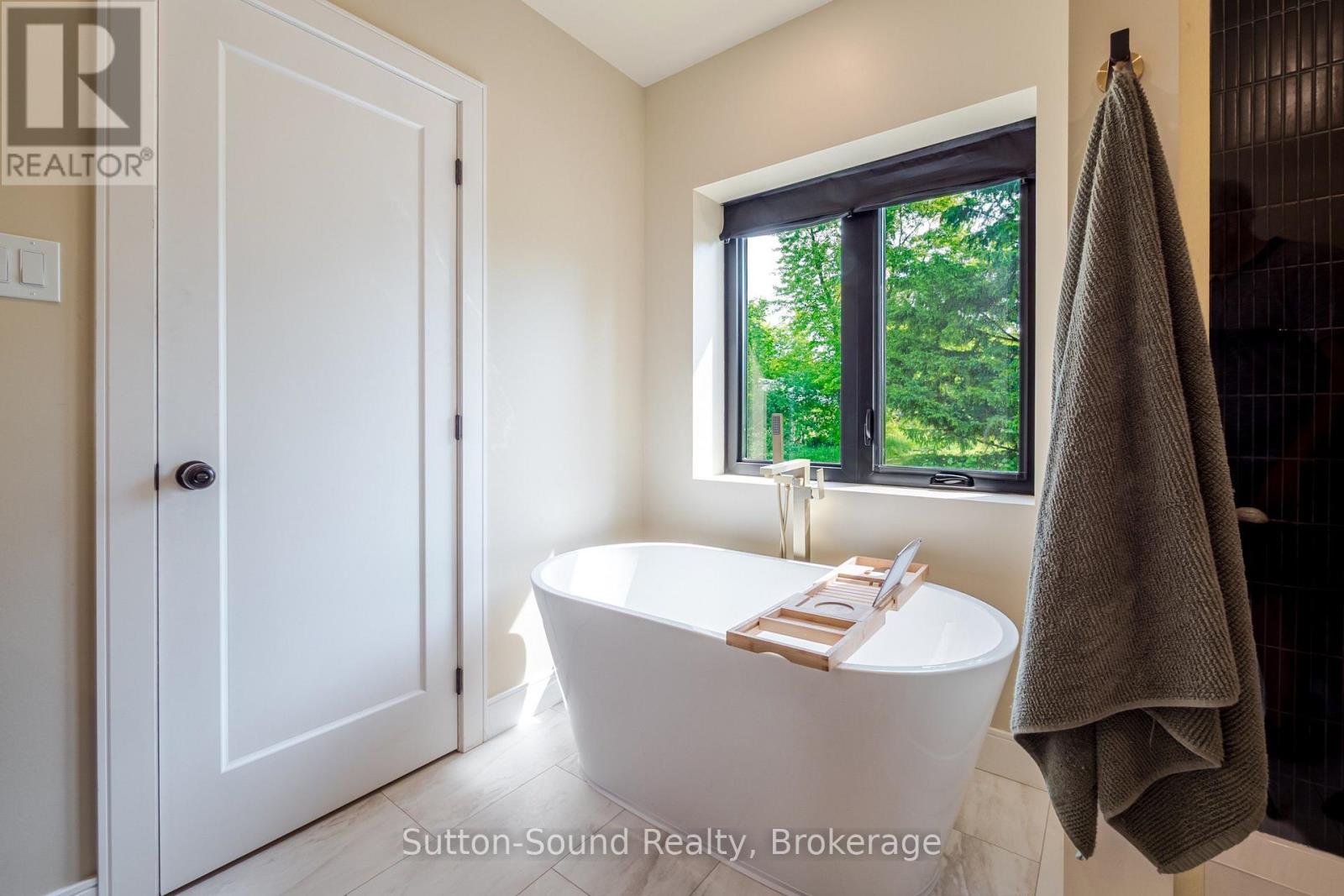 115 GORDON STREET S - 25