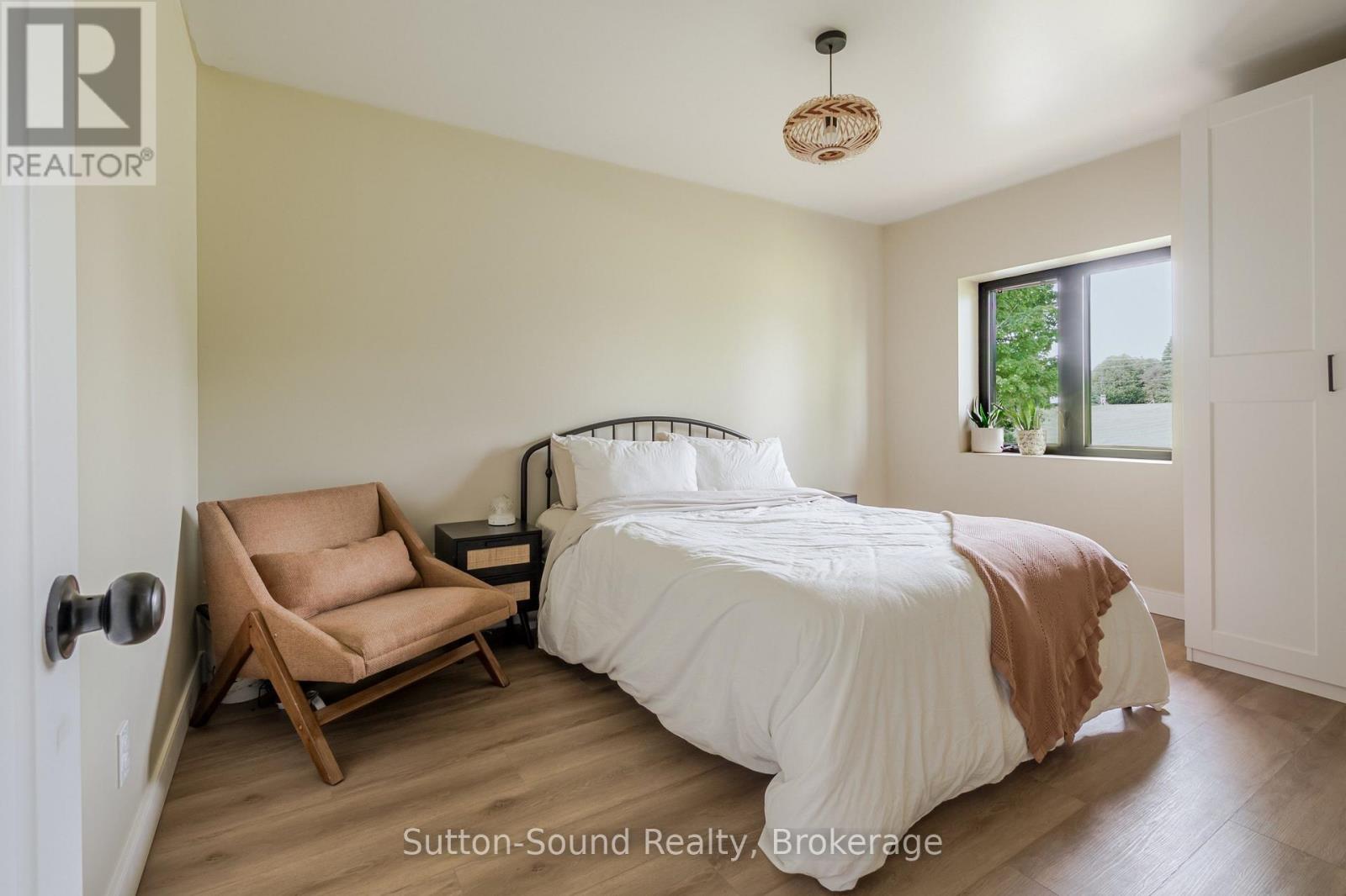 115 GORDON STREET S - 30