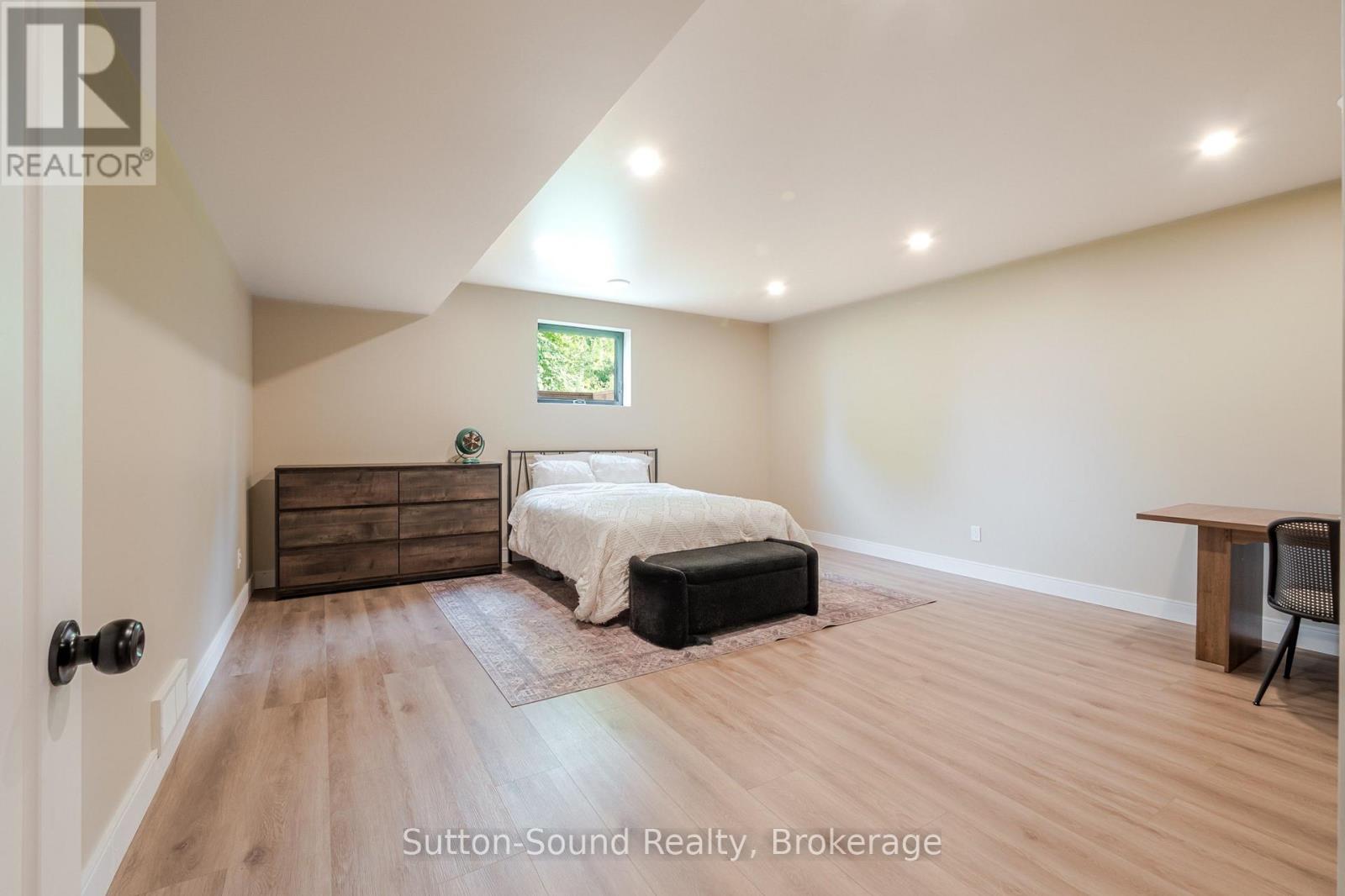 115 GORDON STREET S - 37