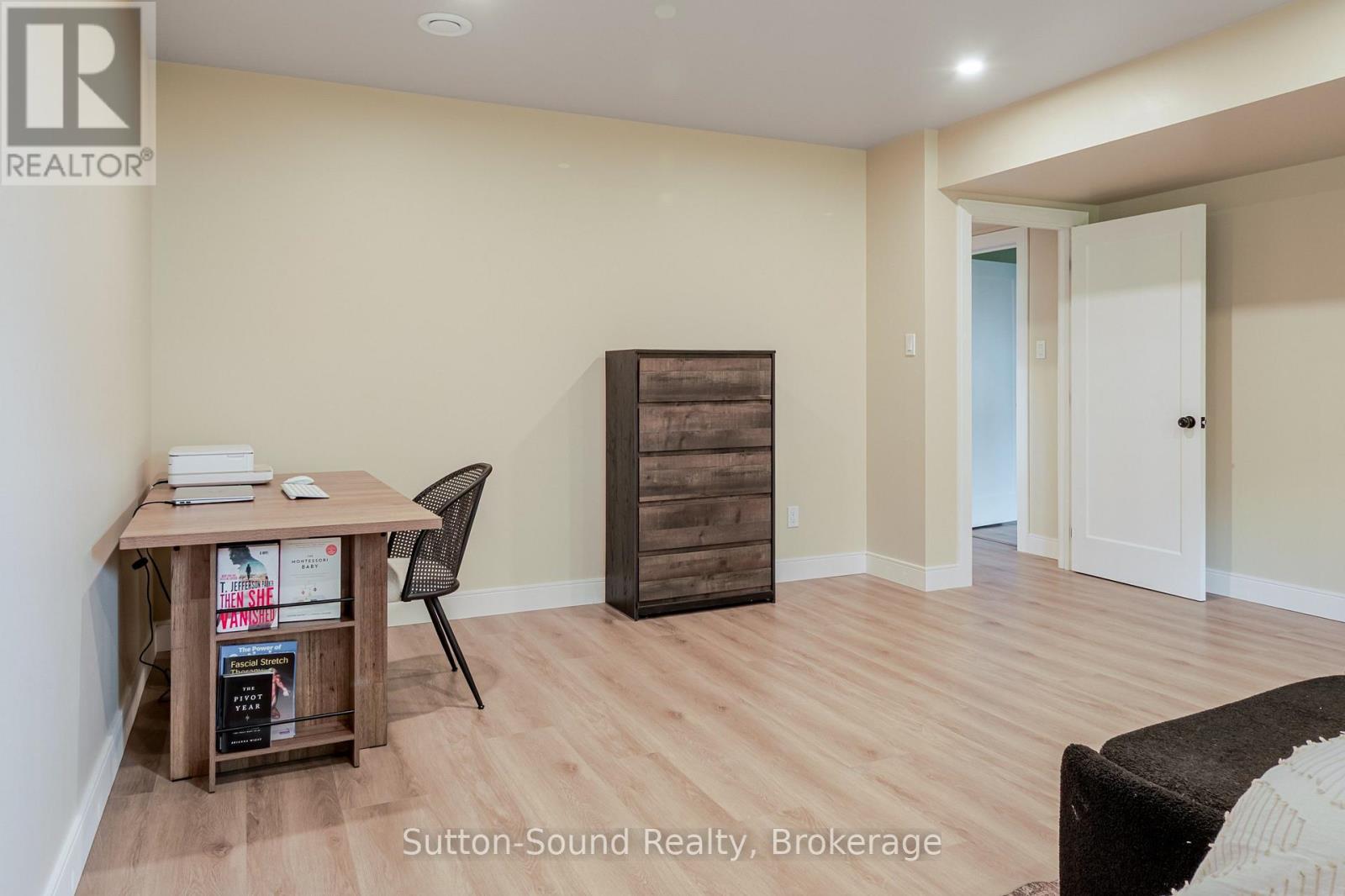 115 GORDON STREET S - 38