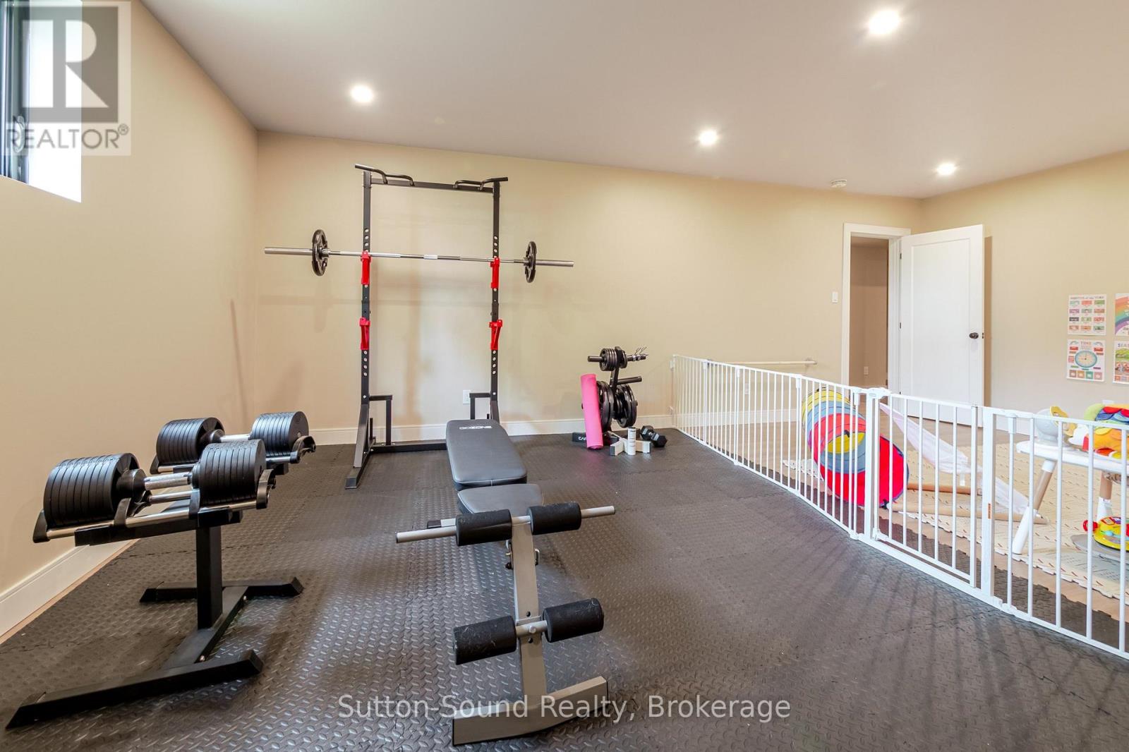 115 GORDON STREET S - 40