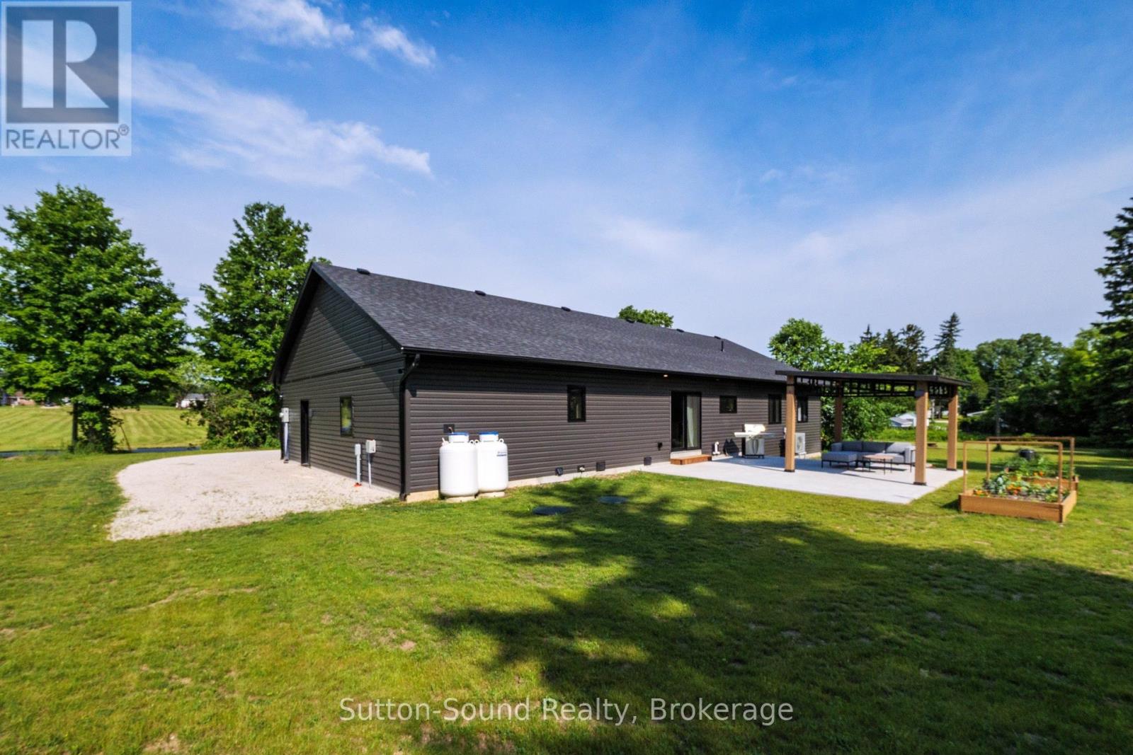 115 GORDON STREET S - 8