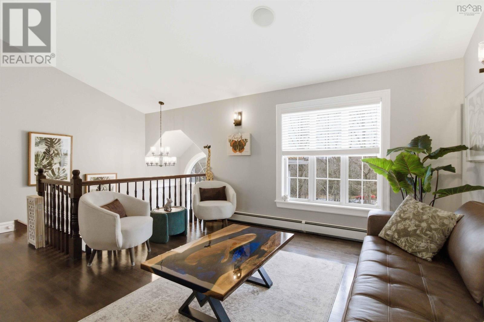 301 Preakness Crescent - 5