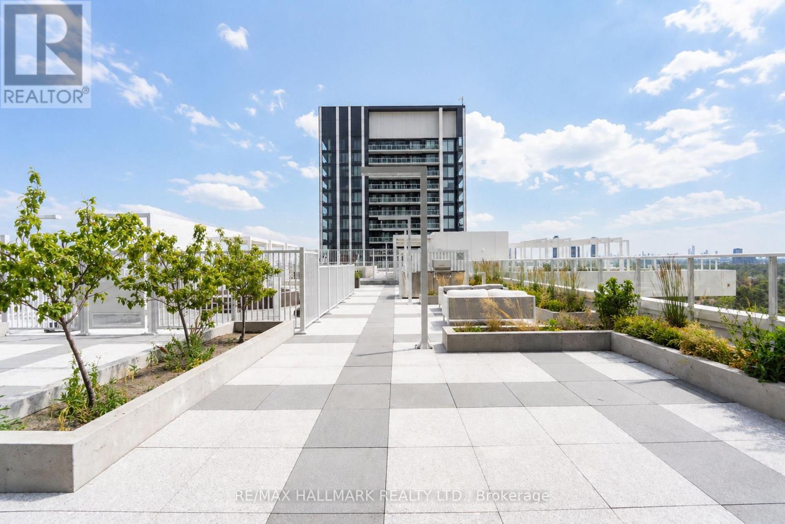 #521 50 O'NEILL ROAD - 31