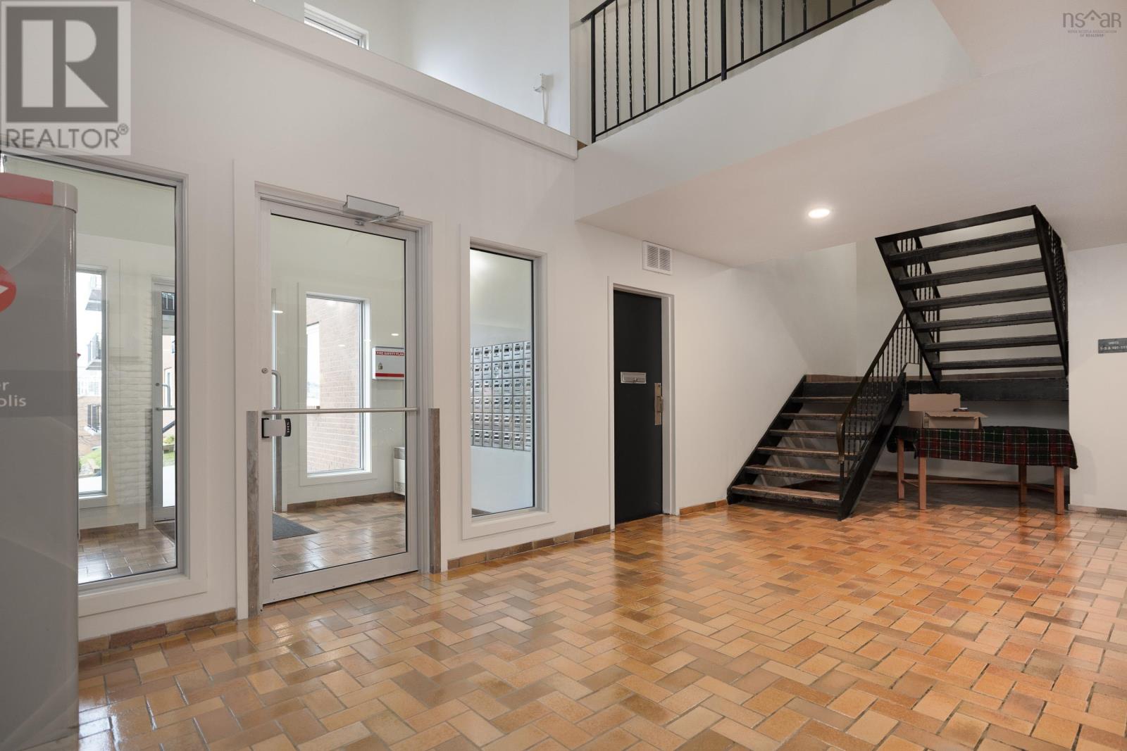 #111 7 Jamieson Street - 27
