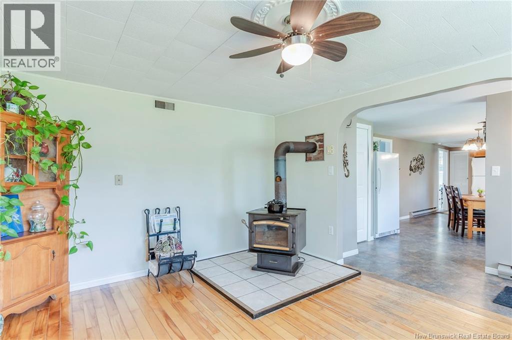 10 McMahon - Image 13